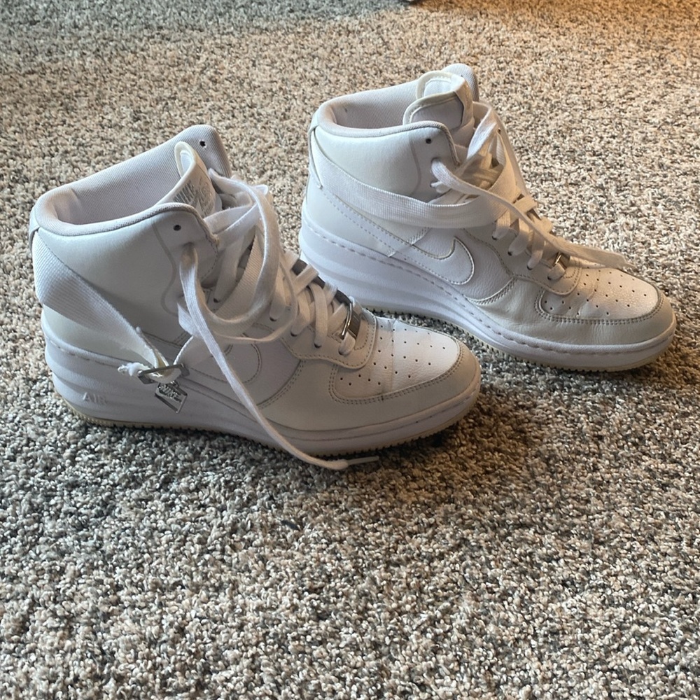 Nike Air Force 1 Wedge sneaker women’s size 9